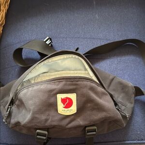 Fjallraven Black Belt Bag with Minimalist Design